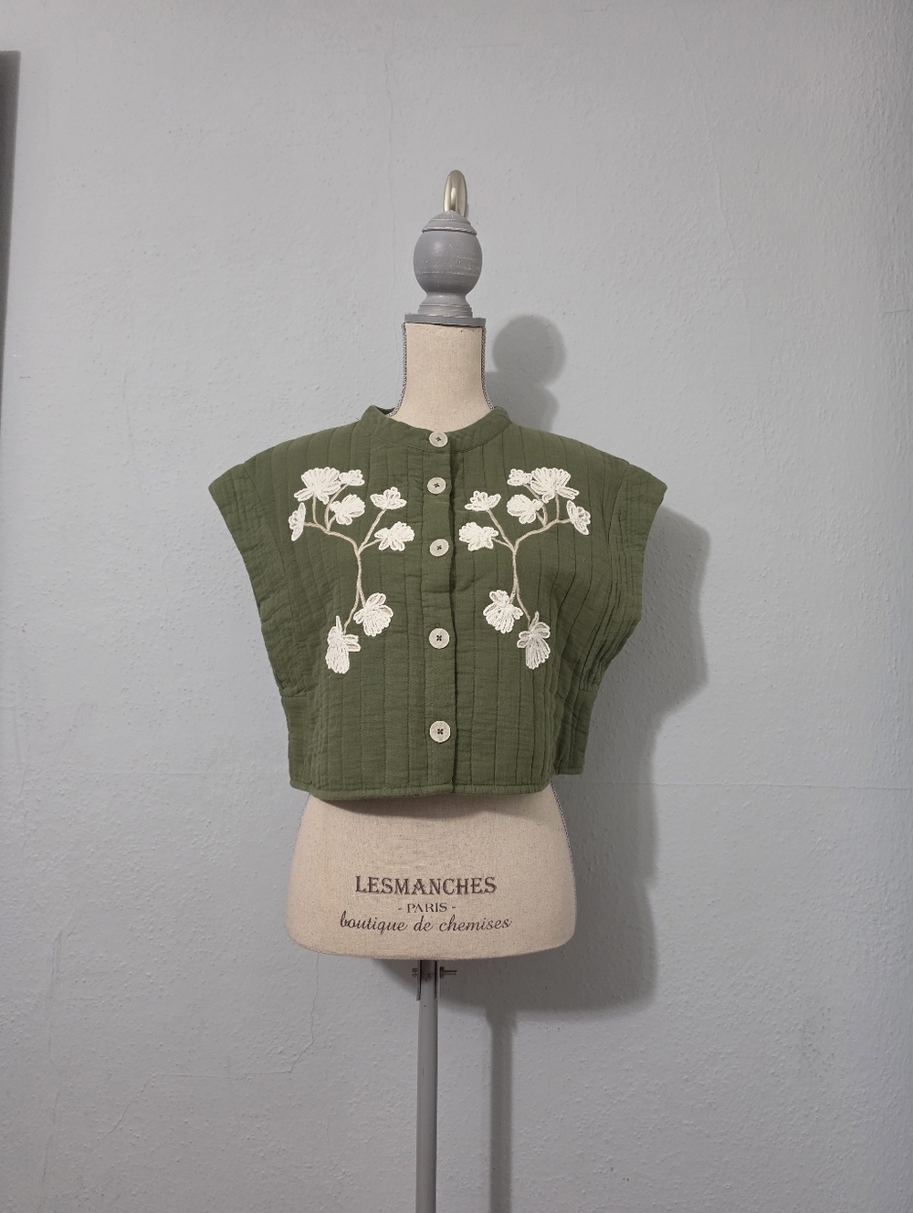 Zara Embroidered Quilted Vest NWT Size Large